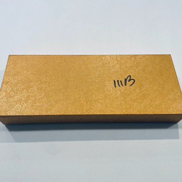 DMO Millennium Comb Yuande Muqiu Scripted Golden Rectangle Textured Box
